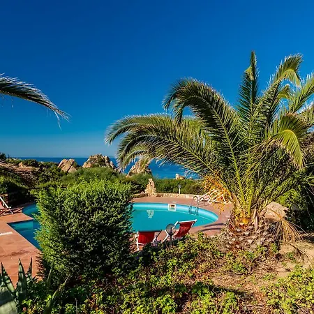 Holiday home Ginepro Giallo *