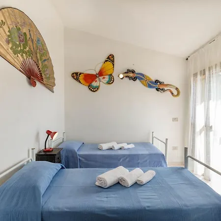 Holiday home Ginepro Giallo